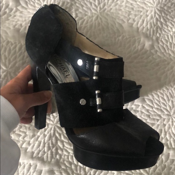 Michael Kors Heels - Picture 5 of 7